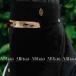 leaf pendant niqab black